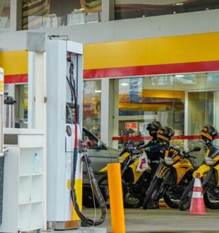 Economizar a gasolina da moto