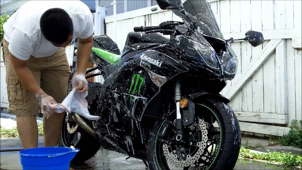 Pode Lavar a Moto com Sabão em Pó